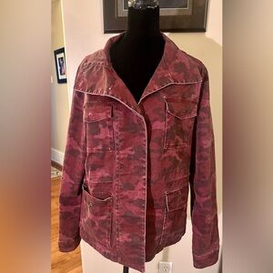 DRIFTWOOD Black and Burgundy Fabric Label